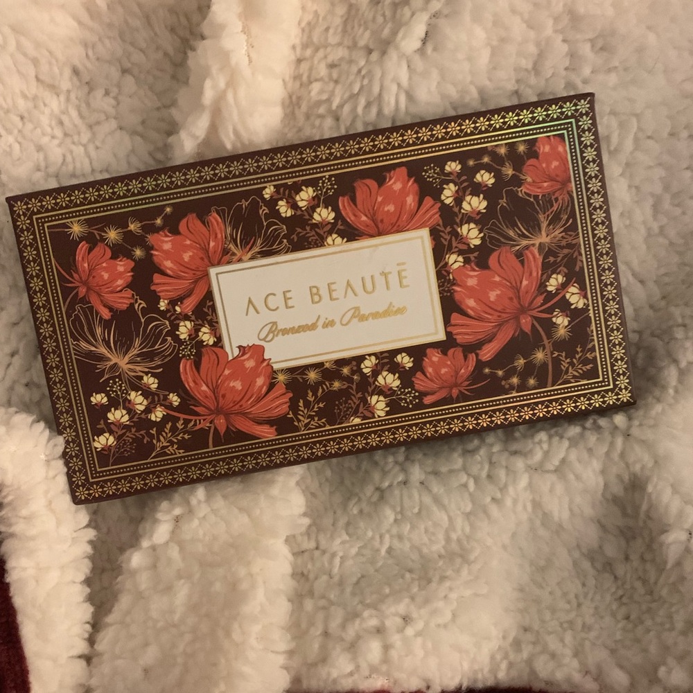 Ace Beauté Bronzed in Paradise Bronzer Palette